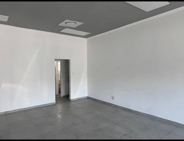 56M² RETAIL TO LET IN WYNBERG
